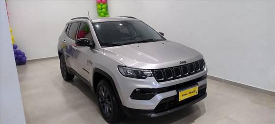 JEEP COMPASS 1.3 T270 TURBO FLEX LONGITUDE AT6